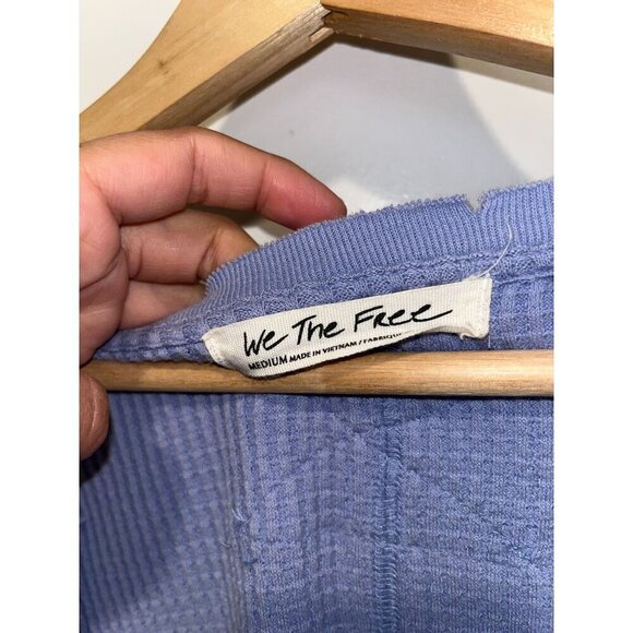 Free People Coraline Blue Waffle Knit V-Neck Oversized Pullover Sweater Medium - Picture 5 of 9